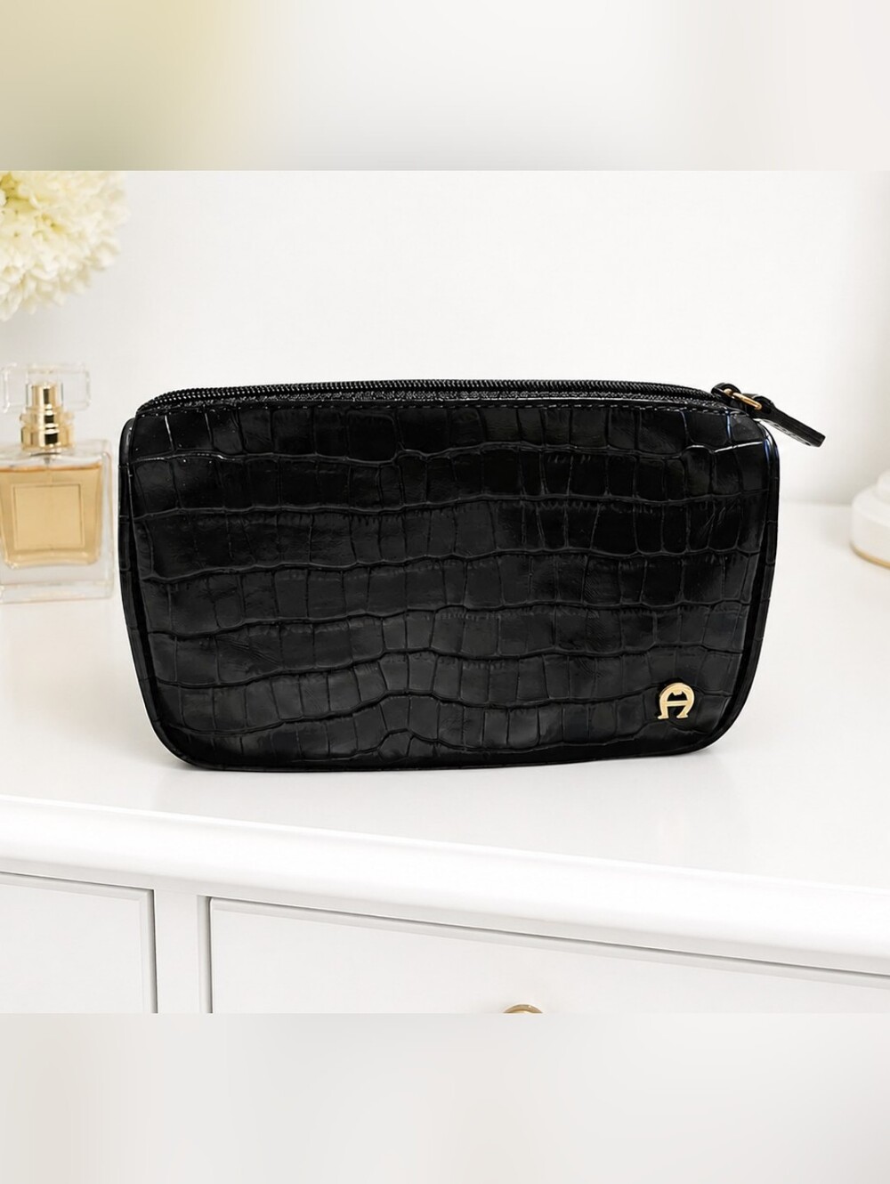Vintage 80s Etienne Aigner Black Croc-Embossed Leather Pouch